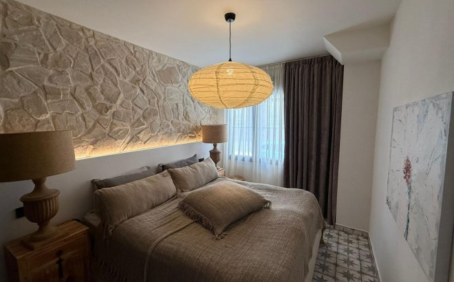Resale - Apartment -
Torrevieja - Estacion De Autobuses
