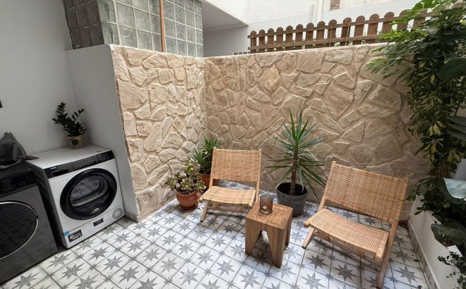 Resale - Apartment -
Torrevieja - Estacion De Autobuses