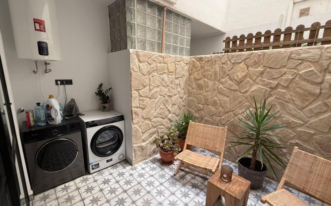 Resale - Apartment -
Torrevieja - Estacion De Autobuses