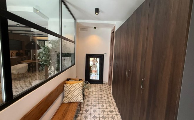 Resale - Apartment -
Torrevieja - Estacion De Autobuses