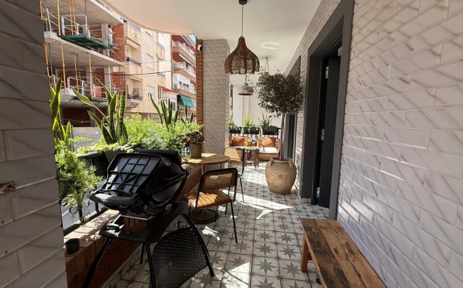 Resale - Apartment -
Torrevieja - Estacion De Autobuses