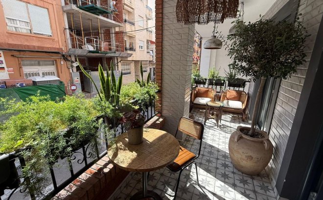 Resale - Apartment -
Torrevieja - Estacion De Autobuses