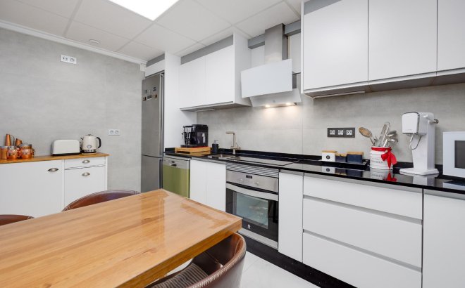 Resale - Town House -
Torrevieja - Aguas Nuevas