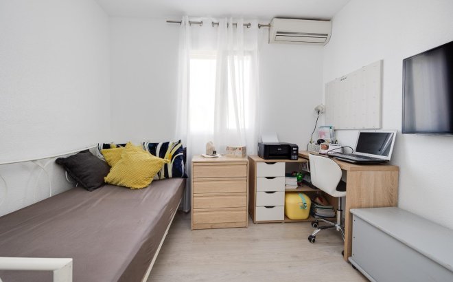 Resale - Town House -
Torrevieja - Aguas Nuevas
