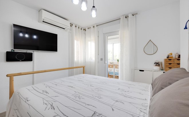 Resale - Town House -
Torrevieja - Aguas Nuevas