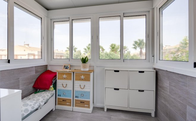 Resale - Town House -
Torrevieja - Aguas Nuevas