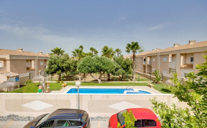 Resale - Town House -
Torrevieja - Aguas Nuevas