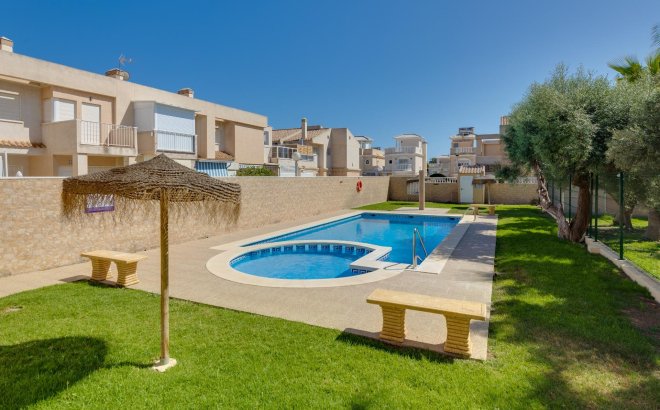 Resale - Town House -
Torrevieja - Aguas Nuevas