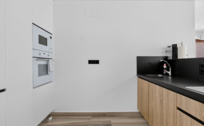 Resale - Villa -
Torrevieja - Costa Blanca