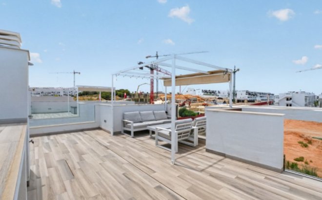 Resale - Villa -
Torrevieja - Costa Blanca