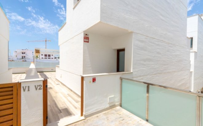 Resale - Villa -
Torrevieja - Costa Blanca