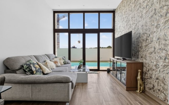 Resale - Villa -
Torrevieja - Costa Blanca
