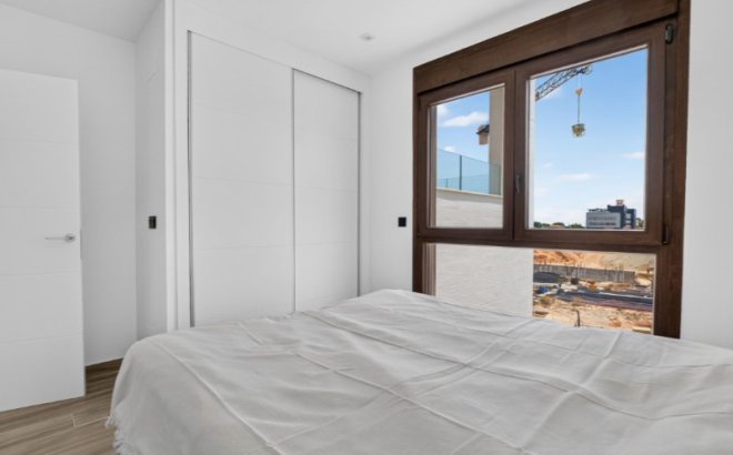 Resale - Villa -
Torrevieja - Costa Blanca