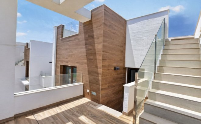 Resale - Villa -
Torrevieja - Costa Blanca
