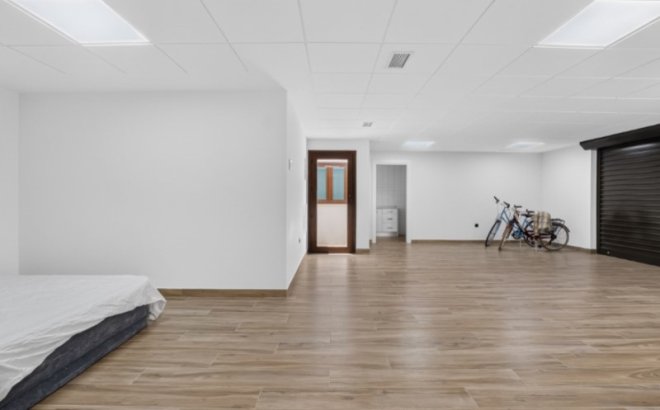 Resale - Villa -
Torrevieja - Costa Blanca