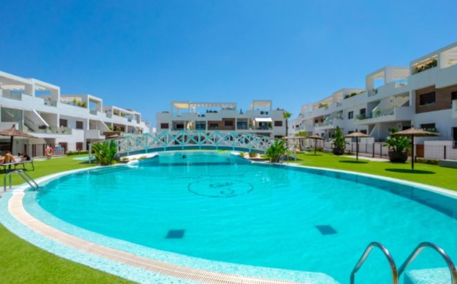 Resale - Villa -
Torrevieja - Costa Blanca