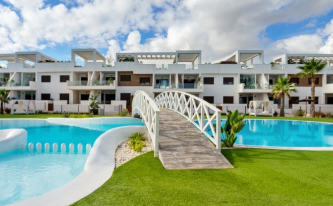 Resale - Villa -
Torrevieja - Costa Blanca