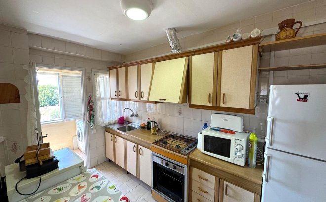 Resale - Apartment -
Torrevieja - Miramar - Torre Del Moro