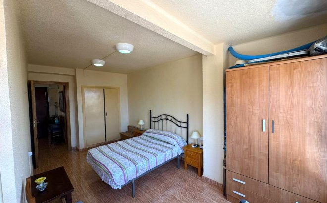 Resale - Apartment -
Torrevieja - Miramar - Torre Del Moro