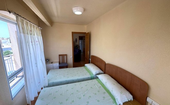 Resale - Apartment -
Torrevieja - Miramar - Torre Del Moro