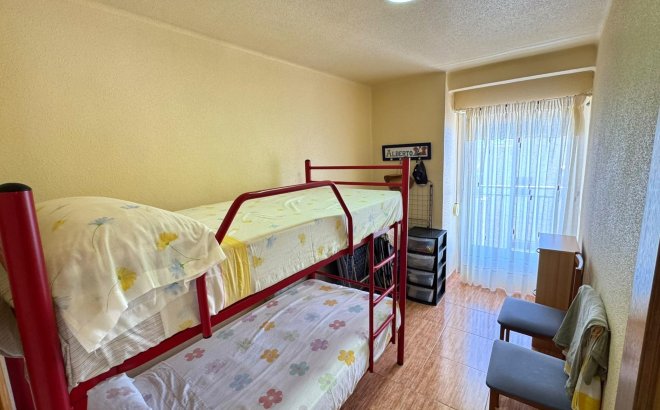 Resale - Apartment -
Torrevieja - Miramar - Torre Del Moro