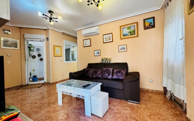 Resale - Apartment -
La Mata - Costa Blanca
