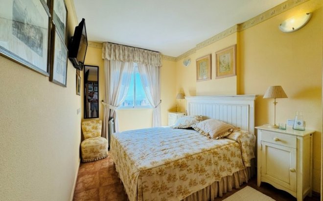 Resale - Apartment -
Torrevieja - Costa Blanca