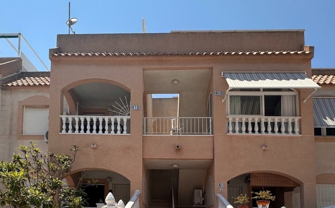 Resale - Bungalow -
Torrevieja - Costa Blanca