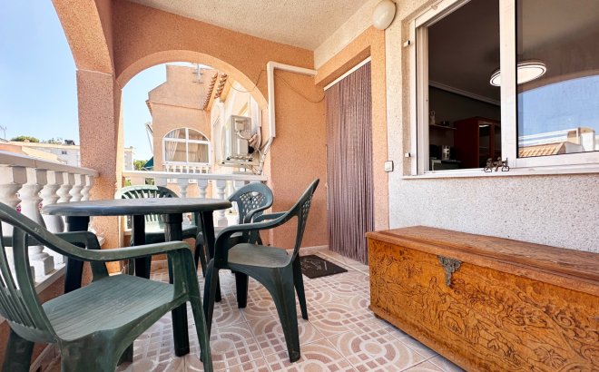 Resale - Bungalow -
Torrevieja - Costa Blanca