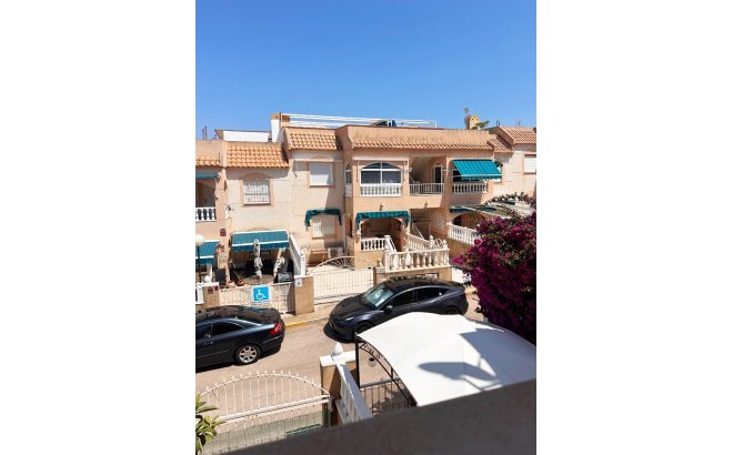 Resale - Bungalow -
Torrevieja - Costa Blanca