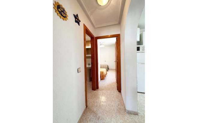 Resale - Bungalow -
Torrevieja - Costa Blanca