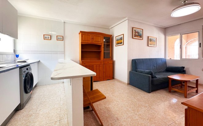 Resale - Bungalow -
Torrevieja - Costa Blanca