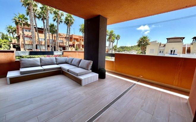 Resale - Apartment -
Villamartin - Costa Blanca