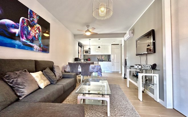 Resale - Apartment -
Villamartin - Costa Blanca
