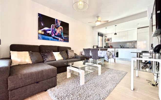 Resale - Apartment -
Villamartin - Costa Blanca