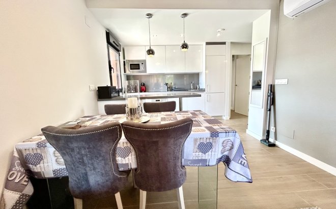 Resale - Apartment -
Villamartin - Costa Blanca