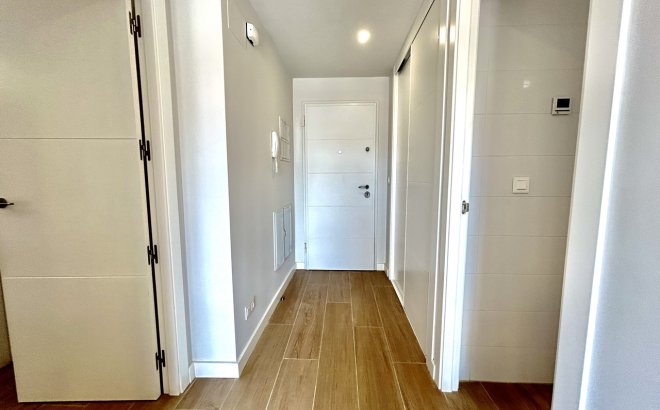 Resale - Apartment -
Villamartin - Costa Blanca