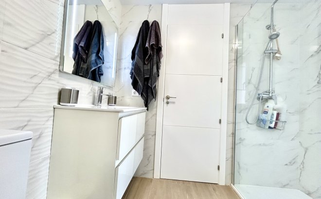 Resale - Apartment -
Villamartin - Costa Blanca