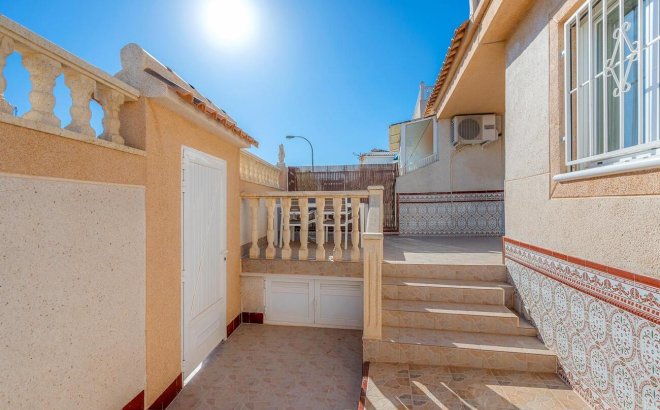 Resale - Bungalow -
Torrevieja - Los Balcones