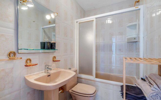 Resale - Bungalow -
Torrevieja - Los Balcones