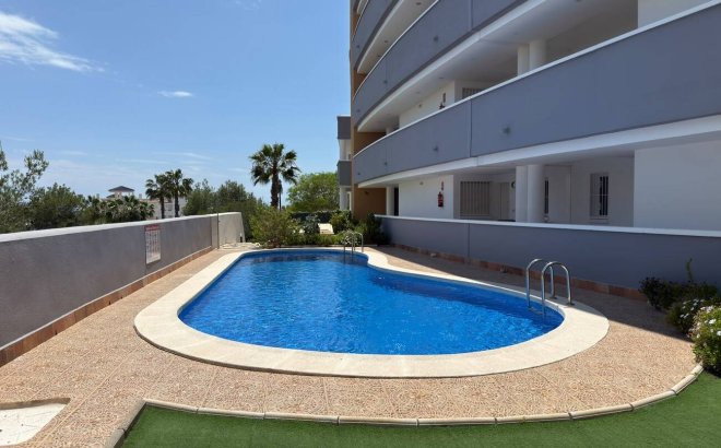 Resale - Apartment -
Villamartin - Costa Blanca