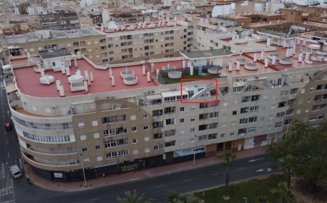 Resale - Apartment -
Torrevieja - Costa Blanca