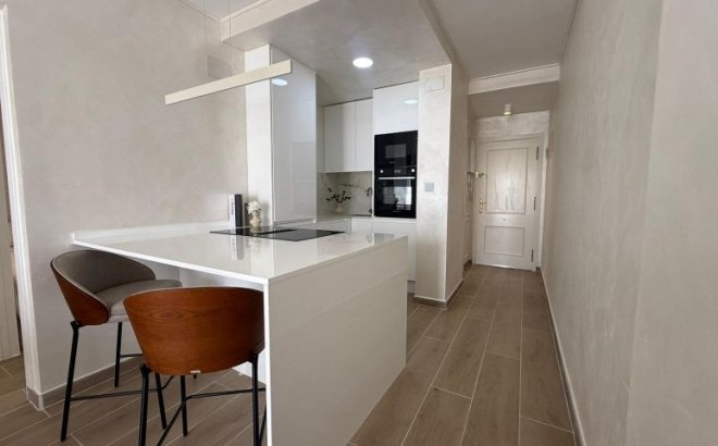 Resale - Apartment -
Torrevieja - Costa Blanca