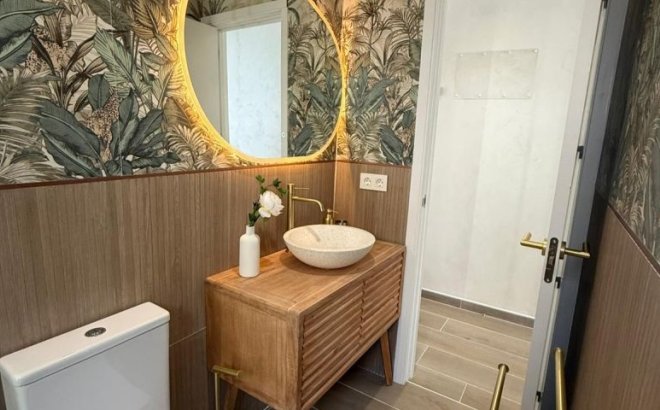 Resale - Apartment -
Torrevieja - Costa Blanca