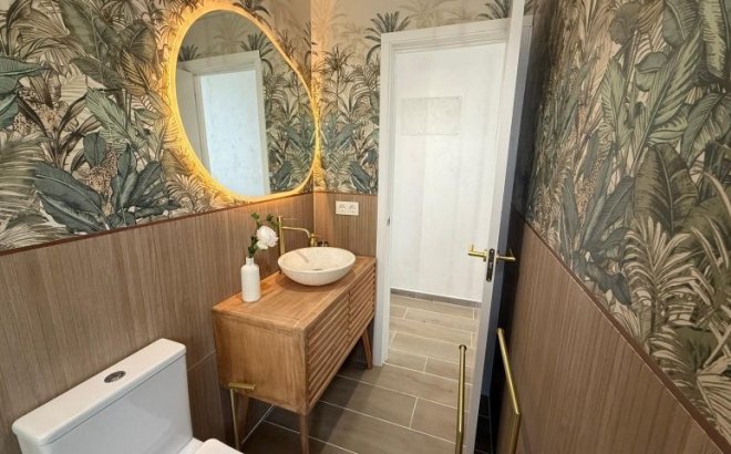 Resale - Apartment -
Torrevieja - Costa Blanca