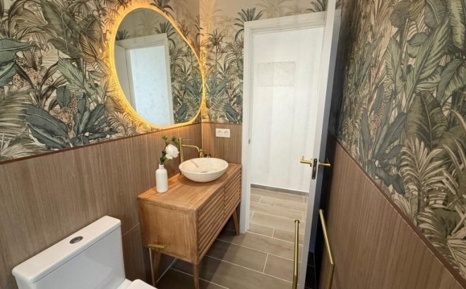 Resale - Apartment -
Torrevieja - Costa Blanca