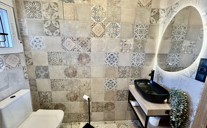 Resale - Villa -
La Zenia - Costa Blanca