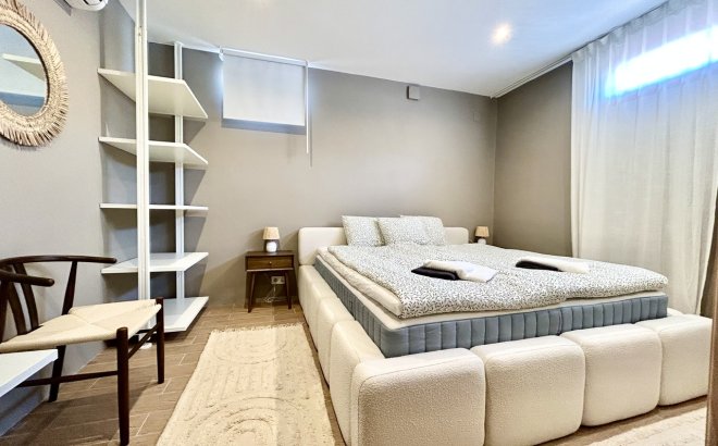 Resale - Villa -
La Zenia - Costa Blanca
