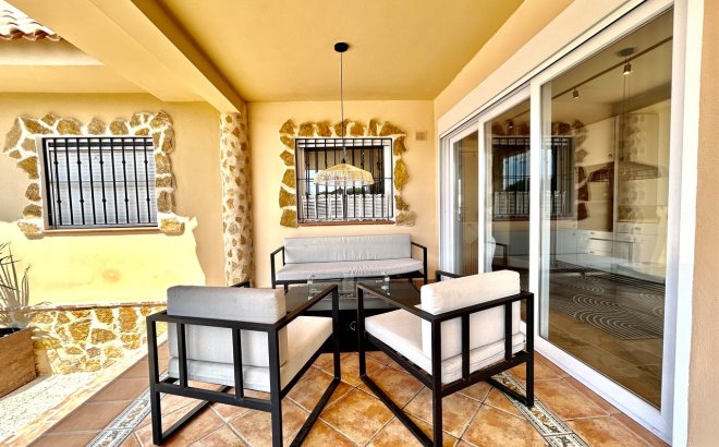 Resale - Villa -
La Zenia - Costa Blanca