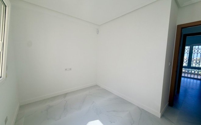Resale - Penthouse -
Orihuela Costa - Costa Blanca